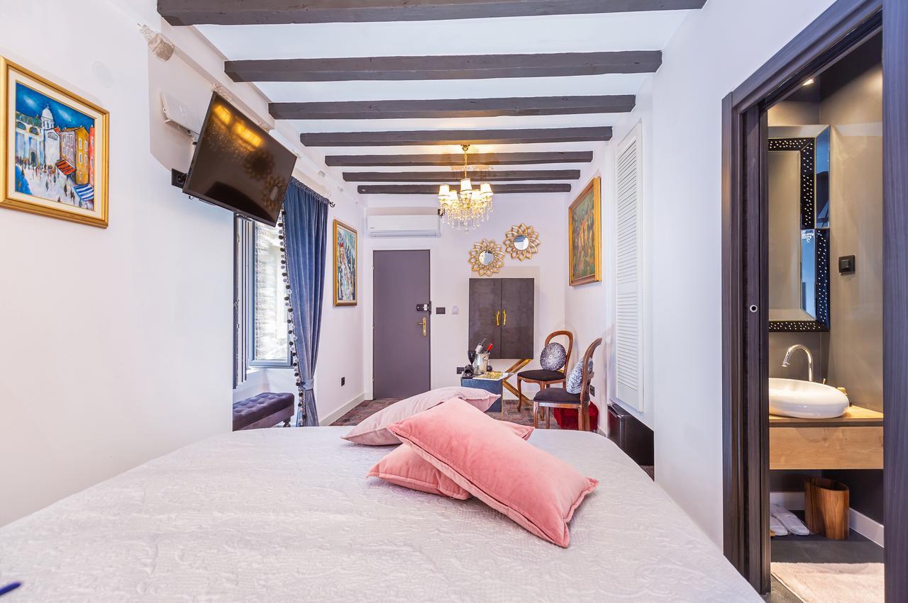 B&B Apartments And Studios Lanii Ragusa Esterno foto